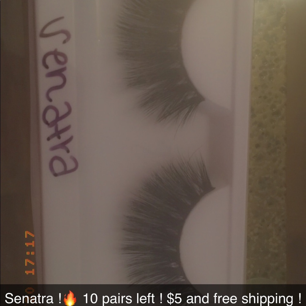 Lashes!